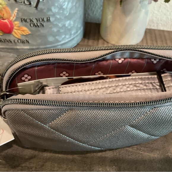 Lug Coupe XL Matte Luxe VL Convertible Bag Metallic Pearl - Picture 4 of 6